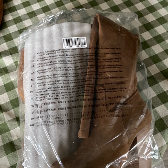 Over the knee block heeled boots - Picture 3 of 5